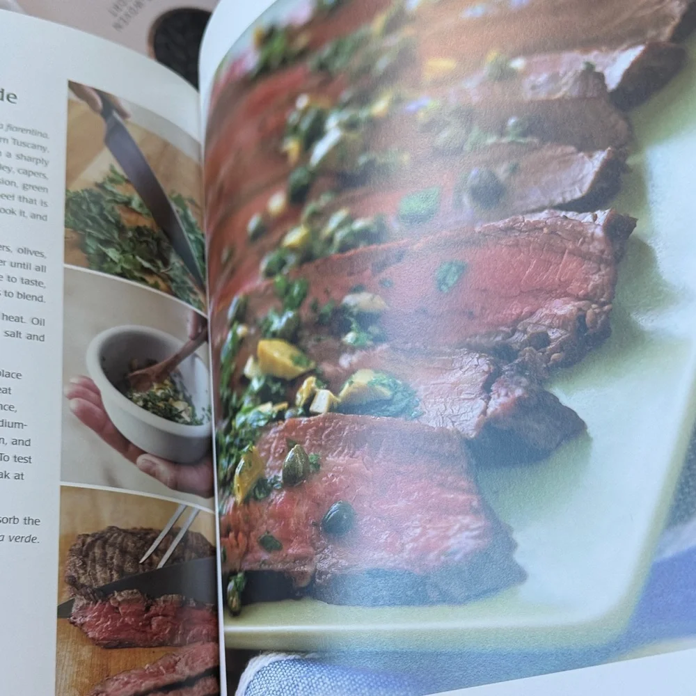 Williams Sonoma Essentials of Healthful Cooking - Green and Red Cover